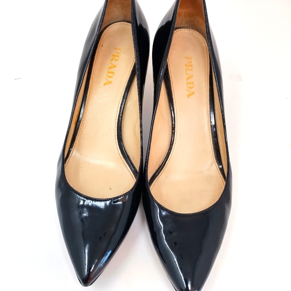 Prada Women's Patent Leather Pumps 38.5 - Picture 1 of 7